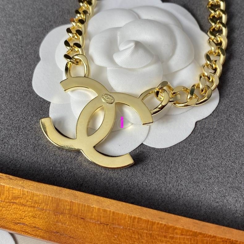 Chanel Necklaces 401